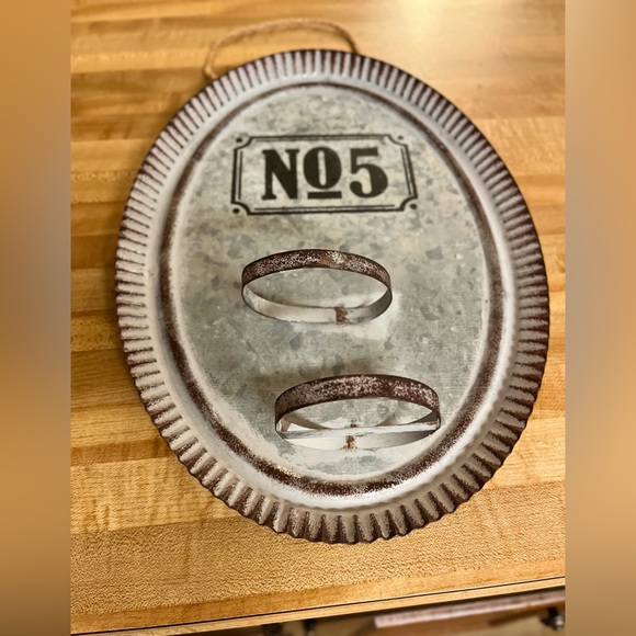 NWT⭐️Galvanized Tray Wall Hanger - Picture 3 of 5
